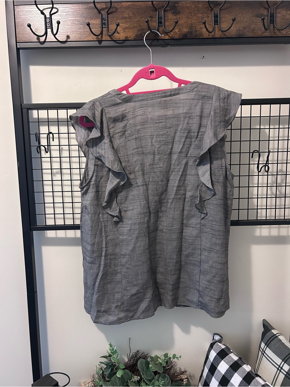 Doe & Rae Gray Ruffle Sleeve Pintuck Blouse - Picture 5 of 5
